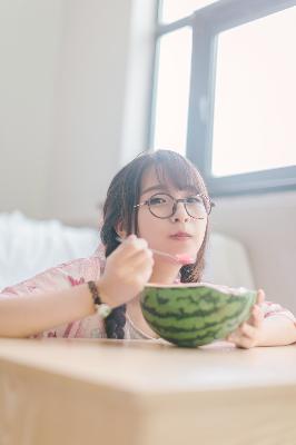 小荡货奶真大水多好紧视频,全黄H全肉边做边吃奶视频