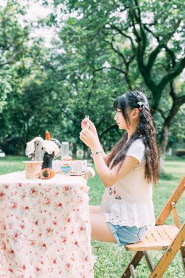 外回り中に突然の大雨一雨宿,国外真人CSGO视频