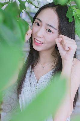 雏鸟幼儿小学生张婉莹,女大学生的沙龙室