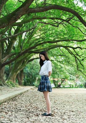 女大学生的沙龙室